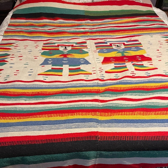 Vintage Other - Vintage handwoven Mayan rug/blanket